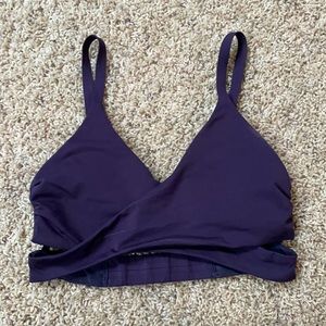 Lulu cross front sports bra